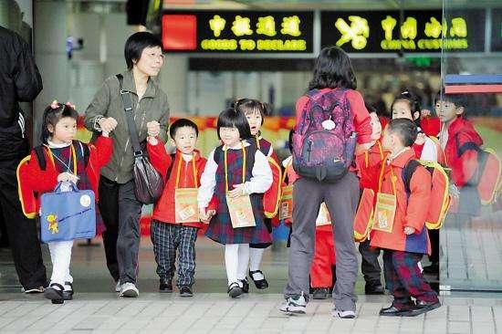 深圳过关香港最新指南，便捷通道与注意事项